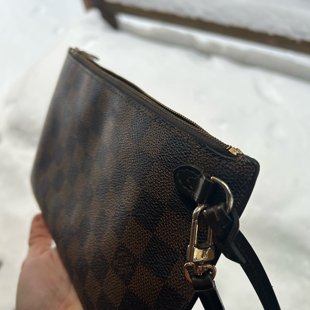 Louis Vuitton Brown Checkered Damier Ebene Pouch - Picture 4 of 7